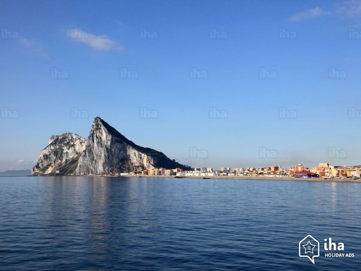 Doble Bed , Sun , Golf And Beach , Un Lugar Para Disfrutar Todas Las Familias Con Sus Hijos"Desayuno Incluido" San Luis de Sabinillas Dış mekan fotoğraf